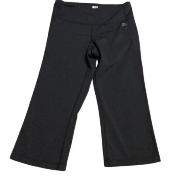 MEC cropped slim fit straight cut pants black women's size M - Picture 2 of 5